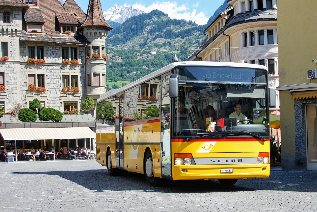 10 Tips for Reducing Your Travel Carbon Footprint